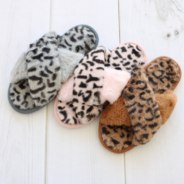 Womens Leopard Slippers